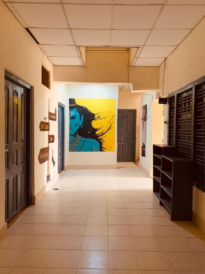 Travo Tales Varanasi Albergue Exterior foto